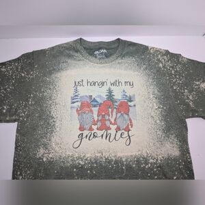 Just Hangin With My Gnomies T-Shirt Adult size Medium Gildan Olive Winter Gnome